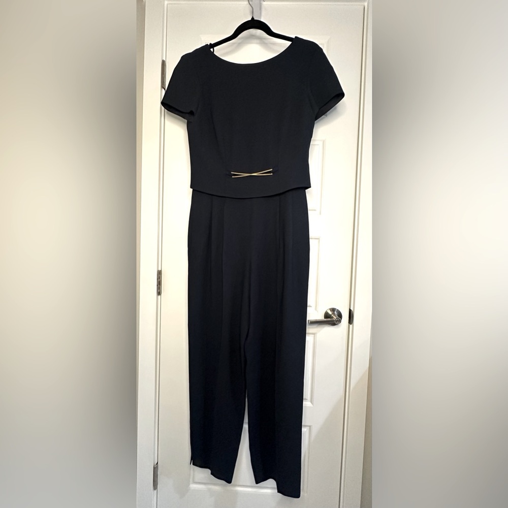 Liz Claiborne Black Short Sleeve Jumpsuit with Fitted Waist, size 6